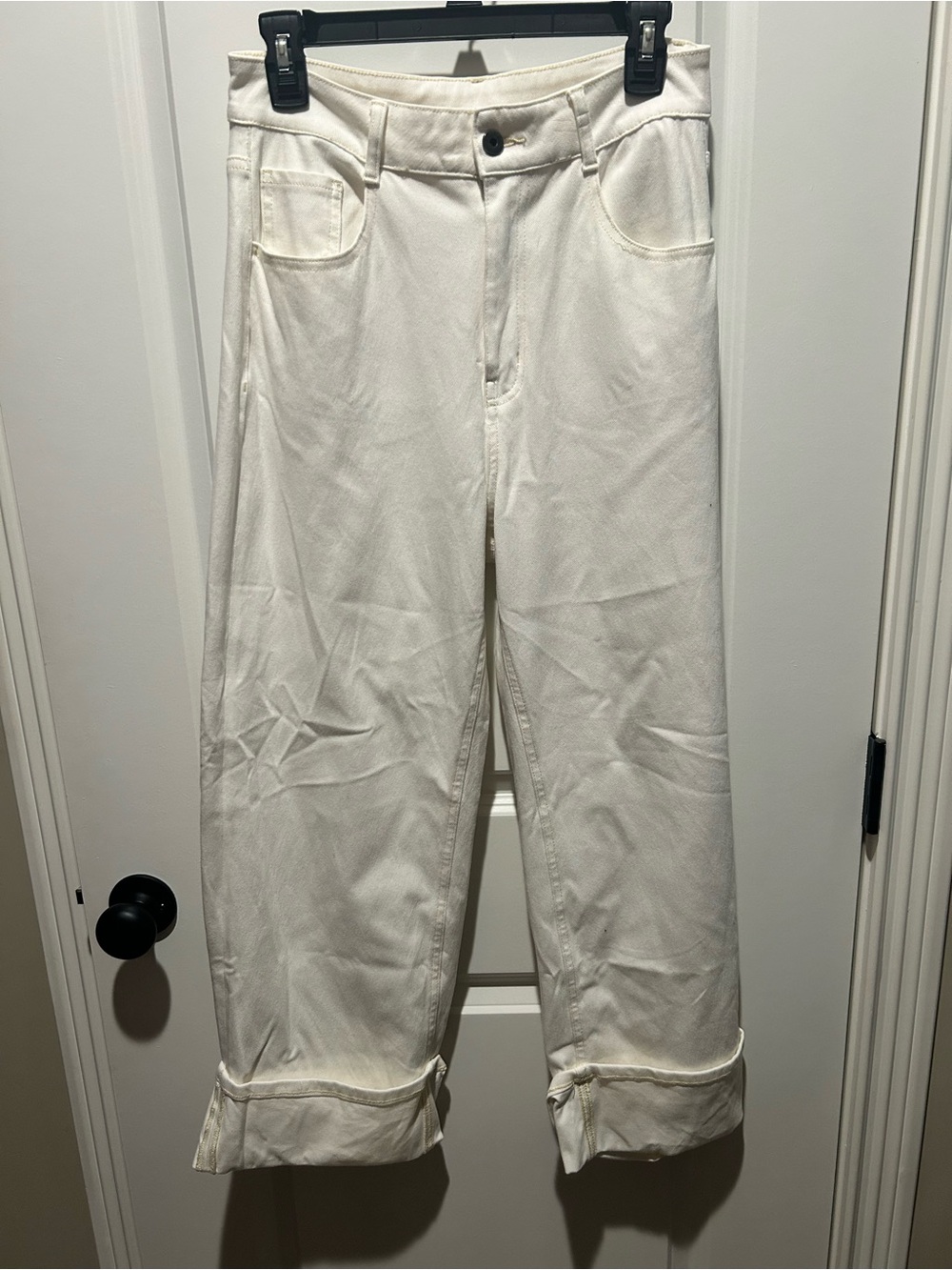 HALARA Cream Wide-Leg Cropped Pants